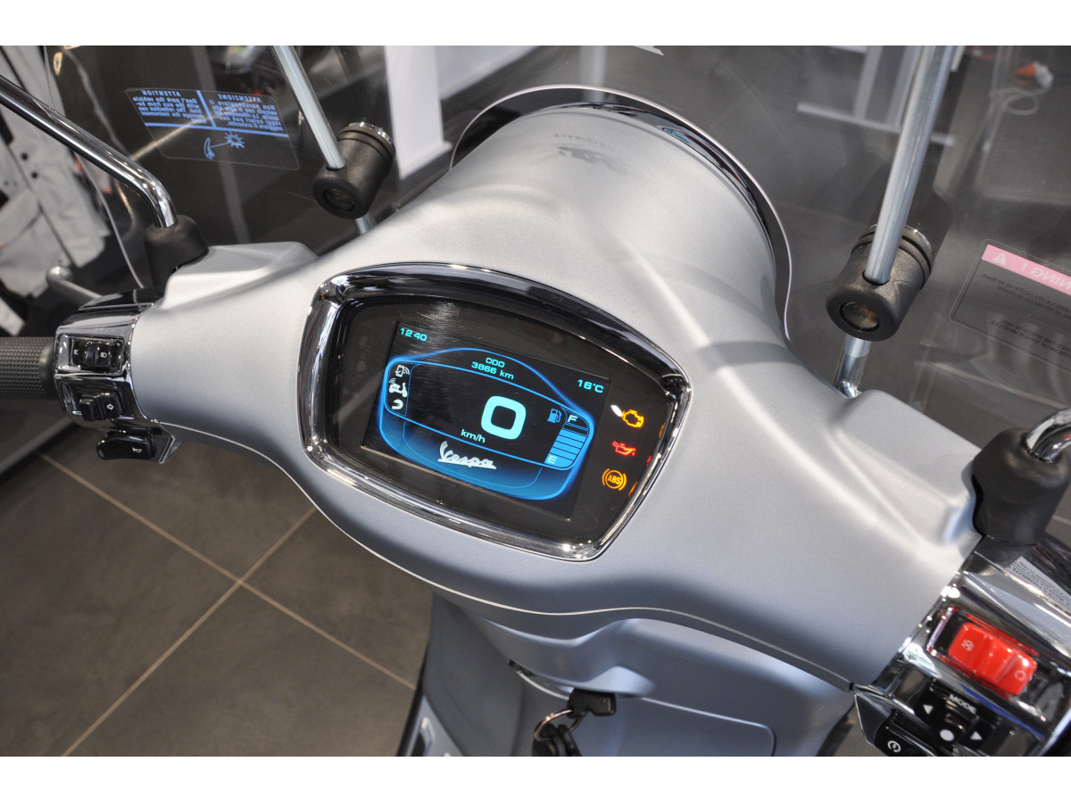 Vespa Primavera 125 