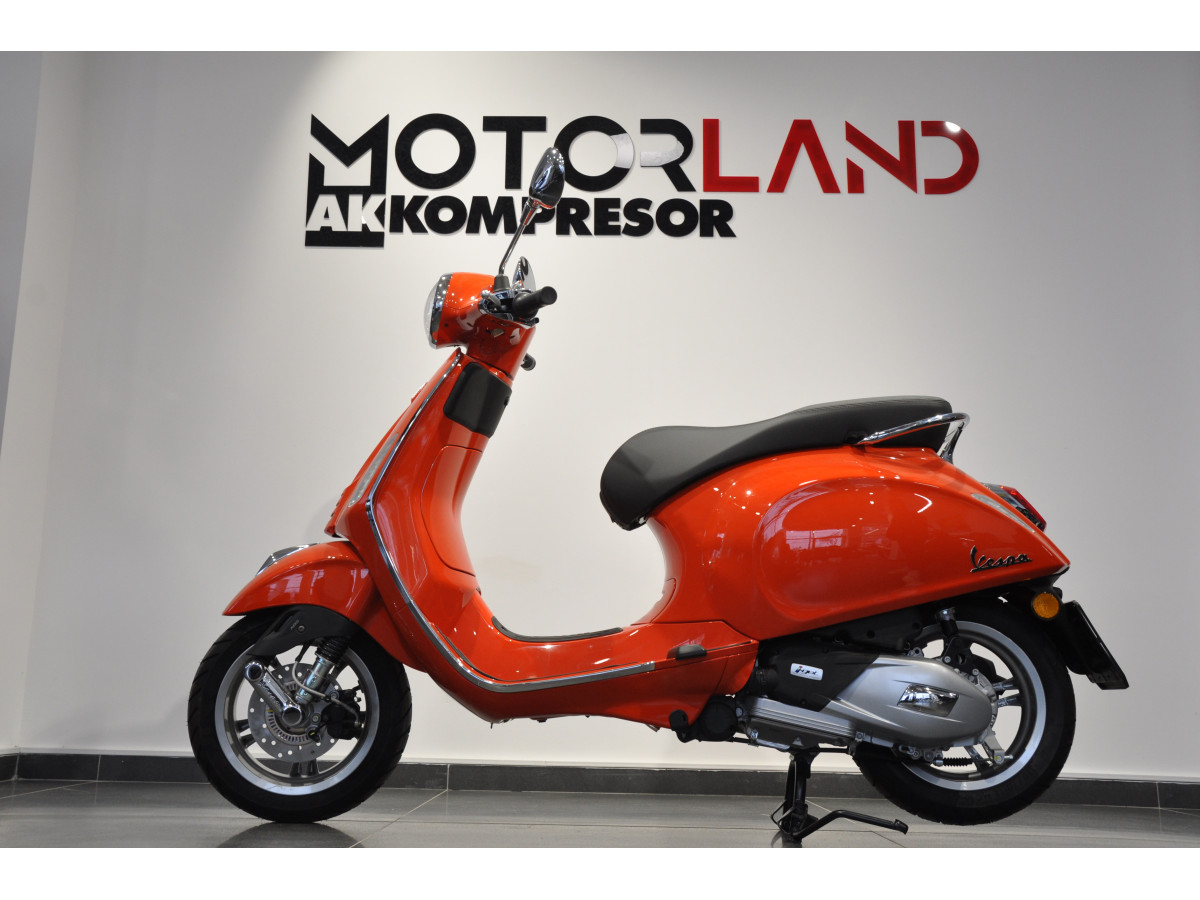 Vespa Primavera 125 