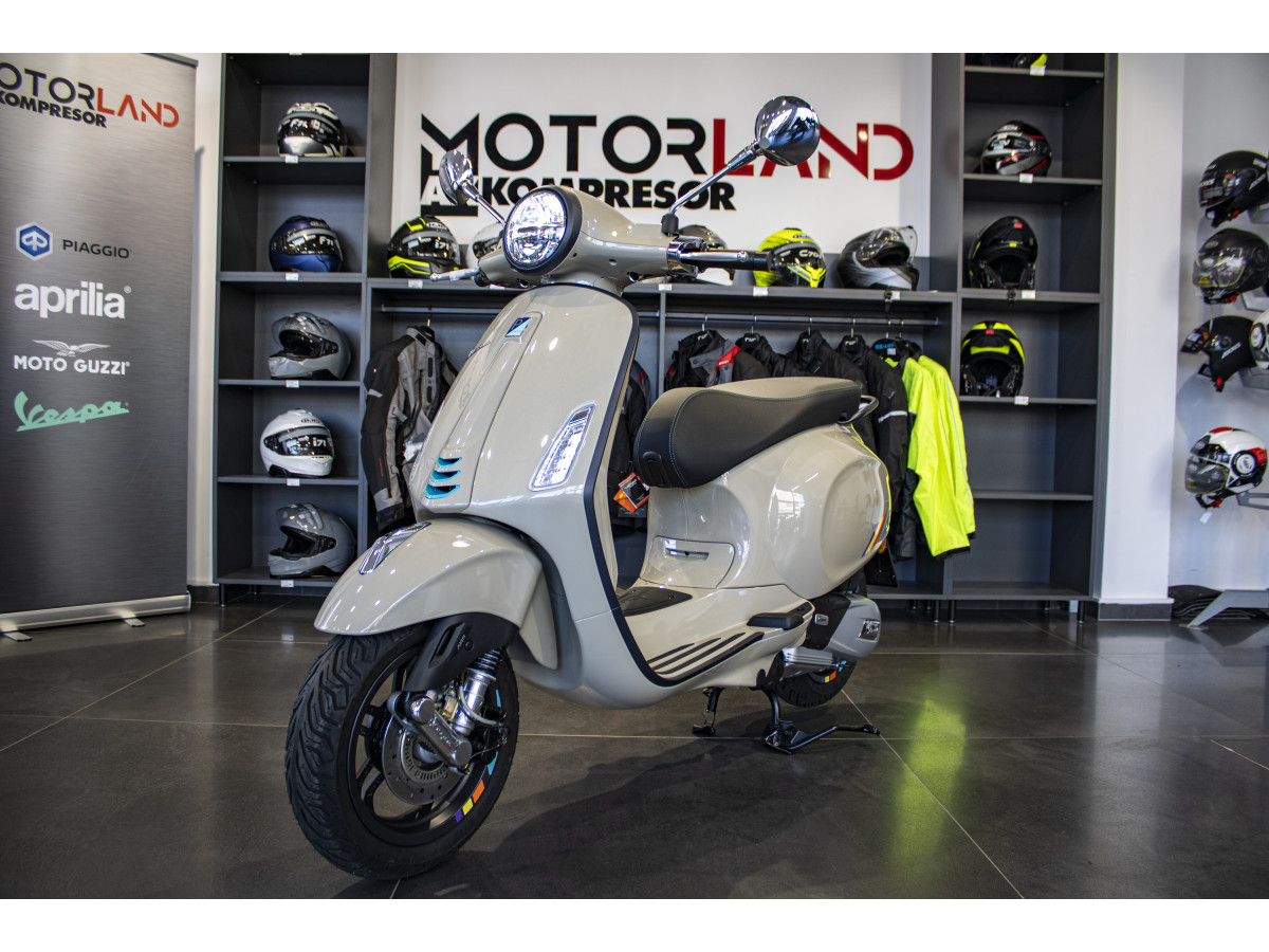 Vespa primavera 125 