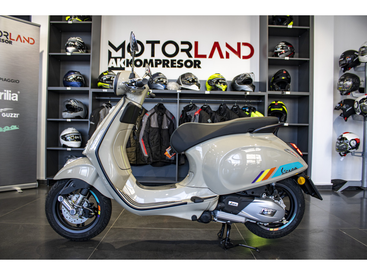 Vespa primavera 125 