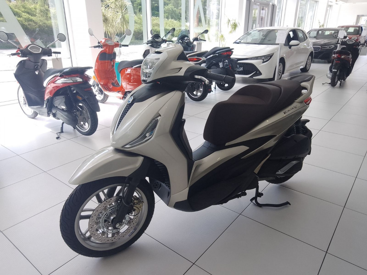 Piaggio Beverly 300