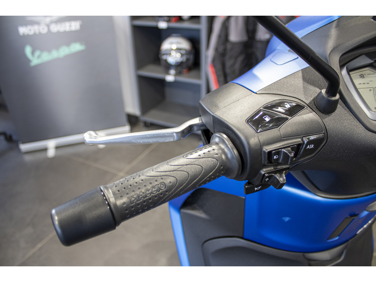 Piaggio BEVERLY 300 Sport 