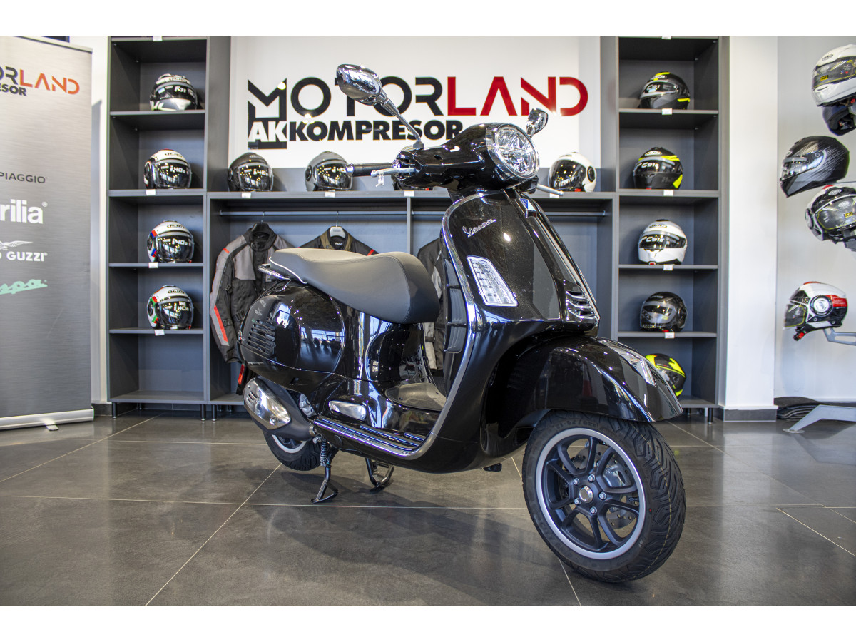 Vespa GTS 300 SUPER 