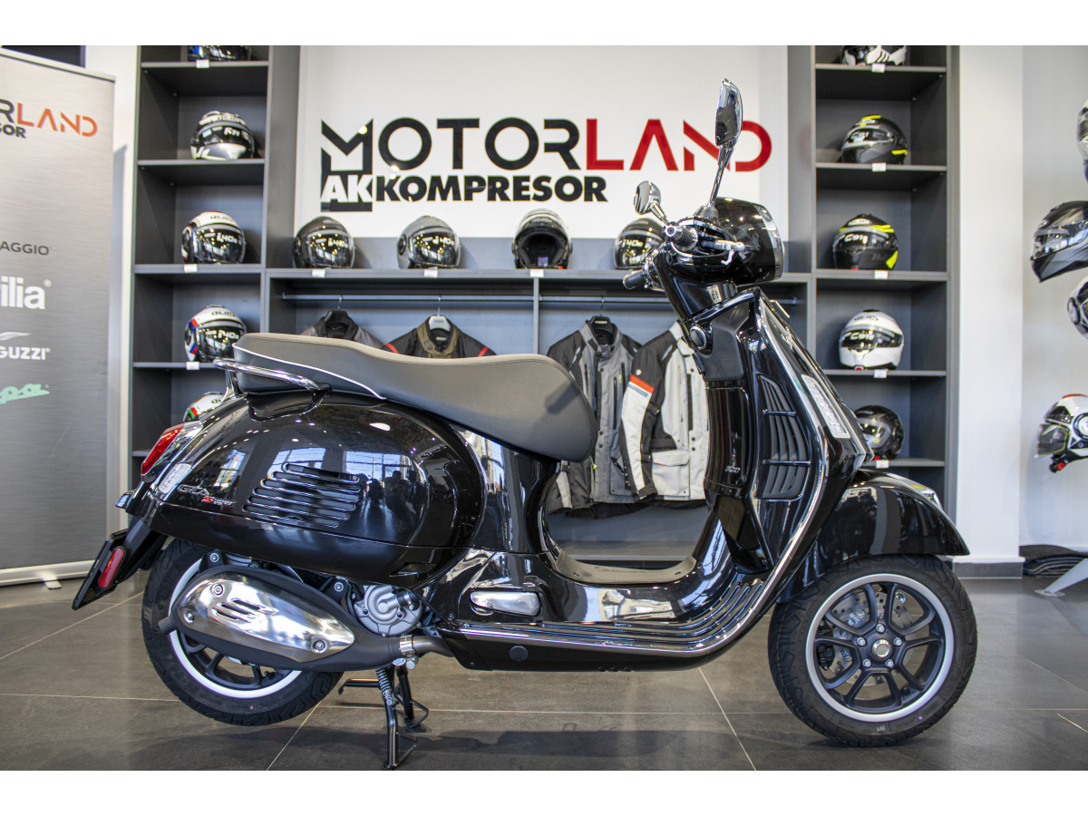 Vespa GTS 300 SUPER 