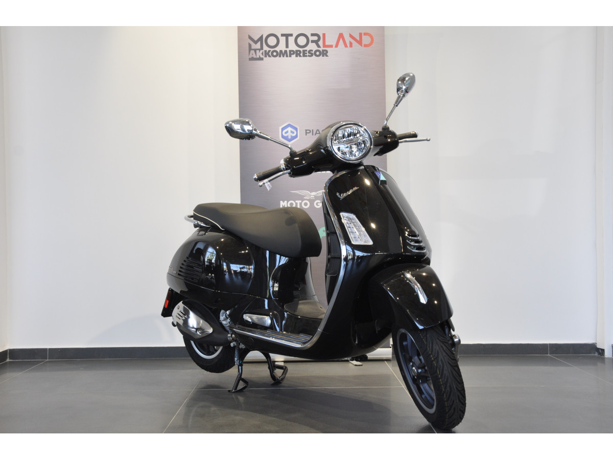Vespa GTS 300 SUPER 