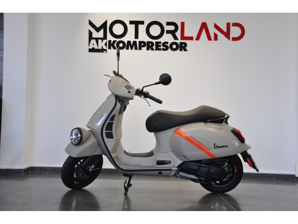 Vespa GTV 300 