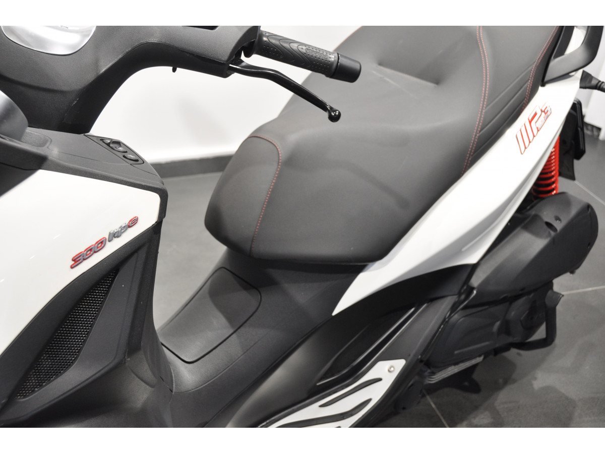 Piaggio MP3 300 