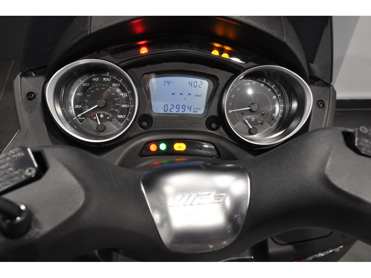 Piaggio MP3 300 