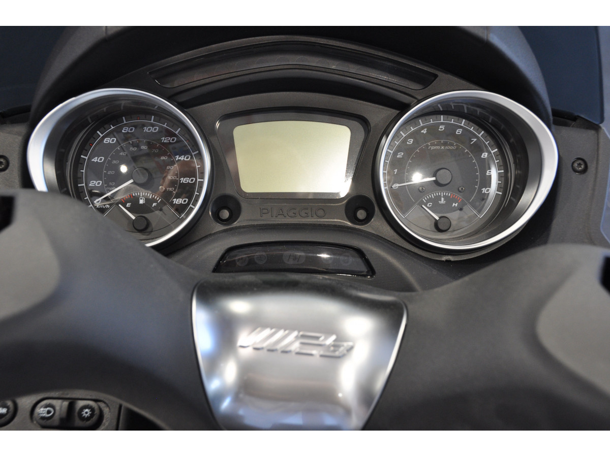 Piaggio MP3 300 