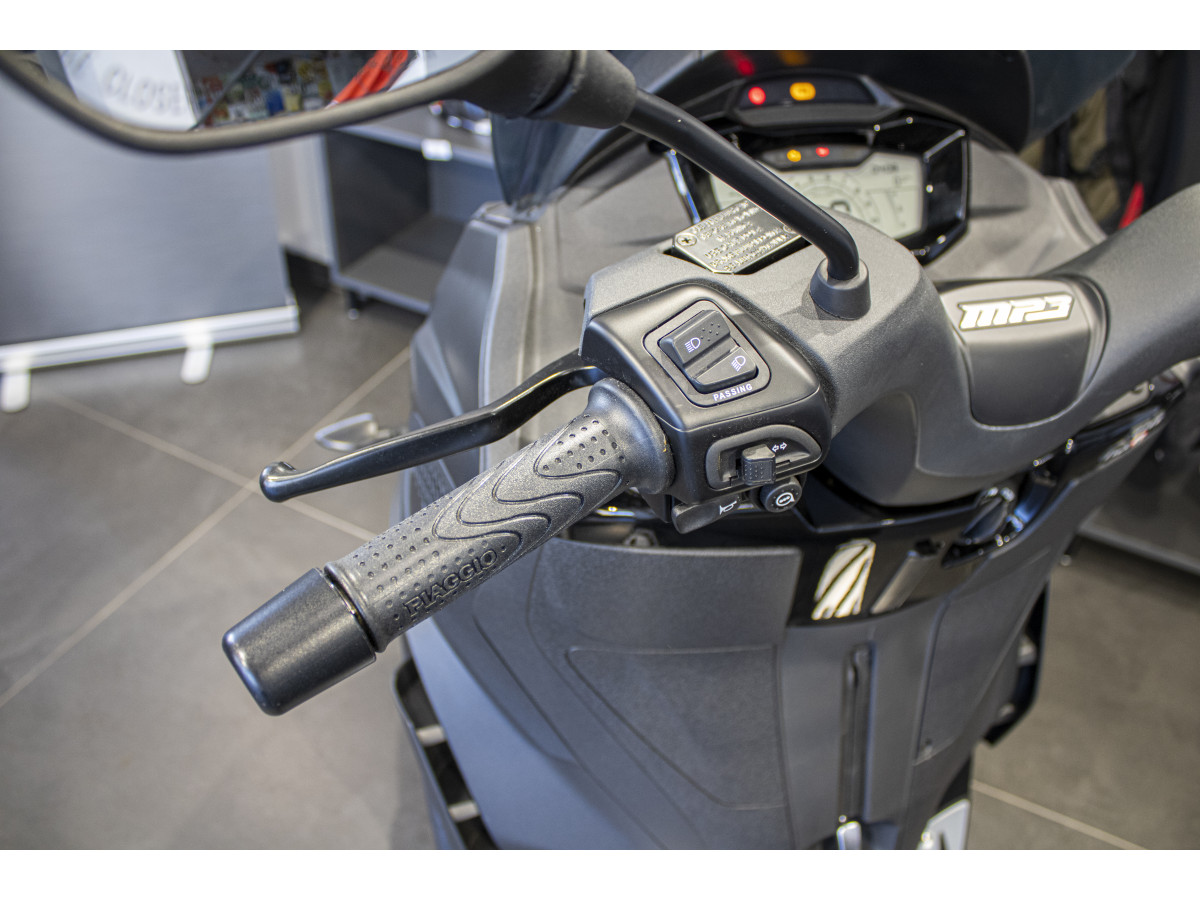 Piaggio MP3 310 Sport 