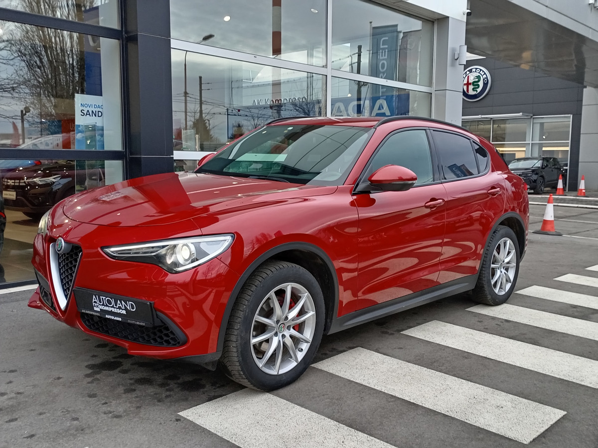 Alfa Romeo Stelvio 2.0 Q4