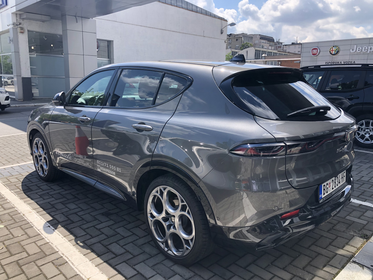 Alfa Romeo Tonale 1.5 MHEV 160ks+20ks FWD DCT7 Veloce DEMO
