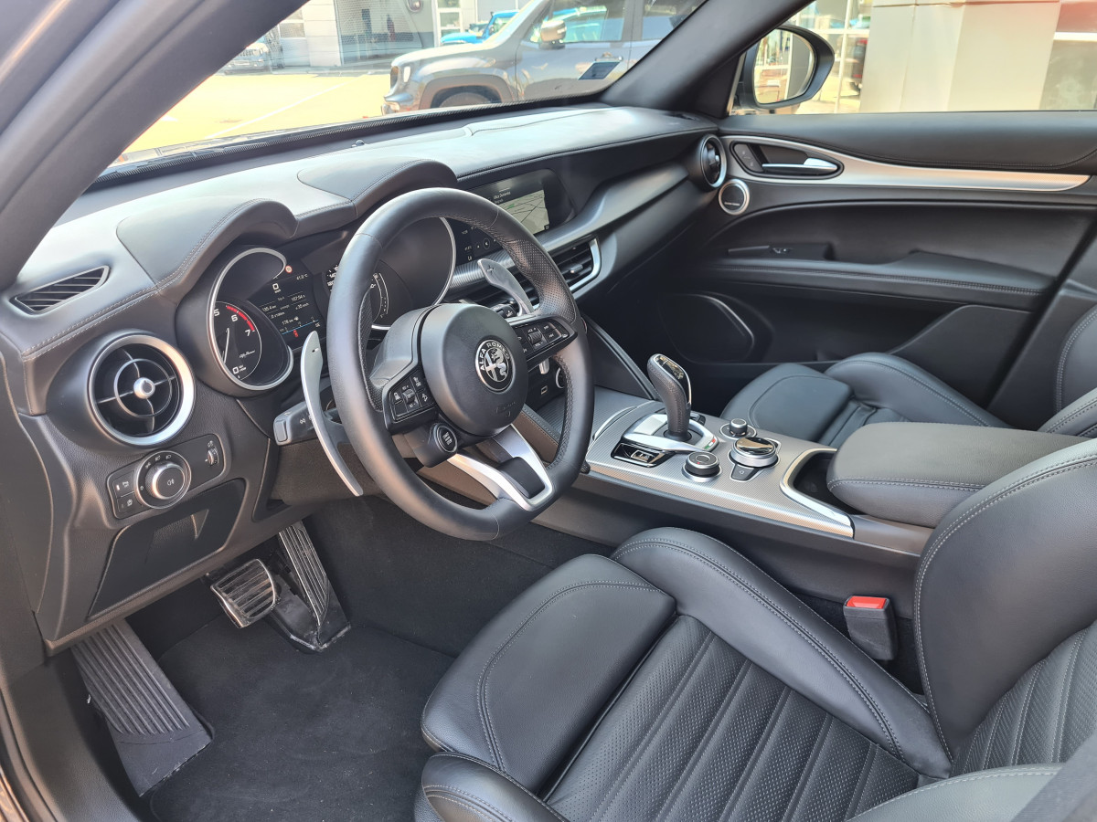 Alfa Romeo Stelvio 2.0 Petrol 280KS Q4 AT8 VELOCE