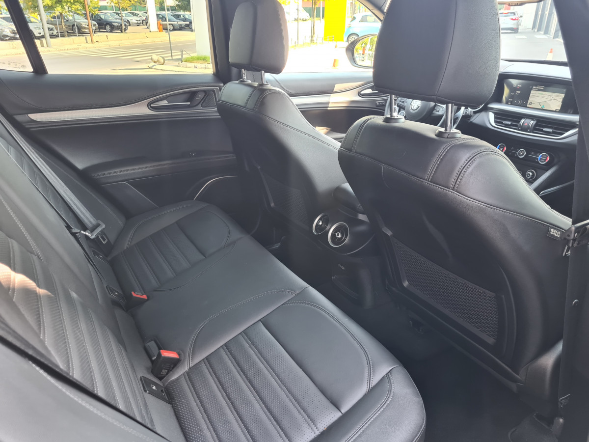 Alfa Romeo Stelvio 2.0 Petrol 280KS Q4 AT8 VELOCE