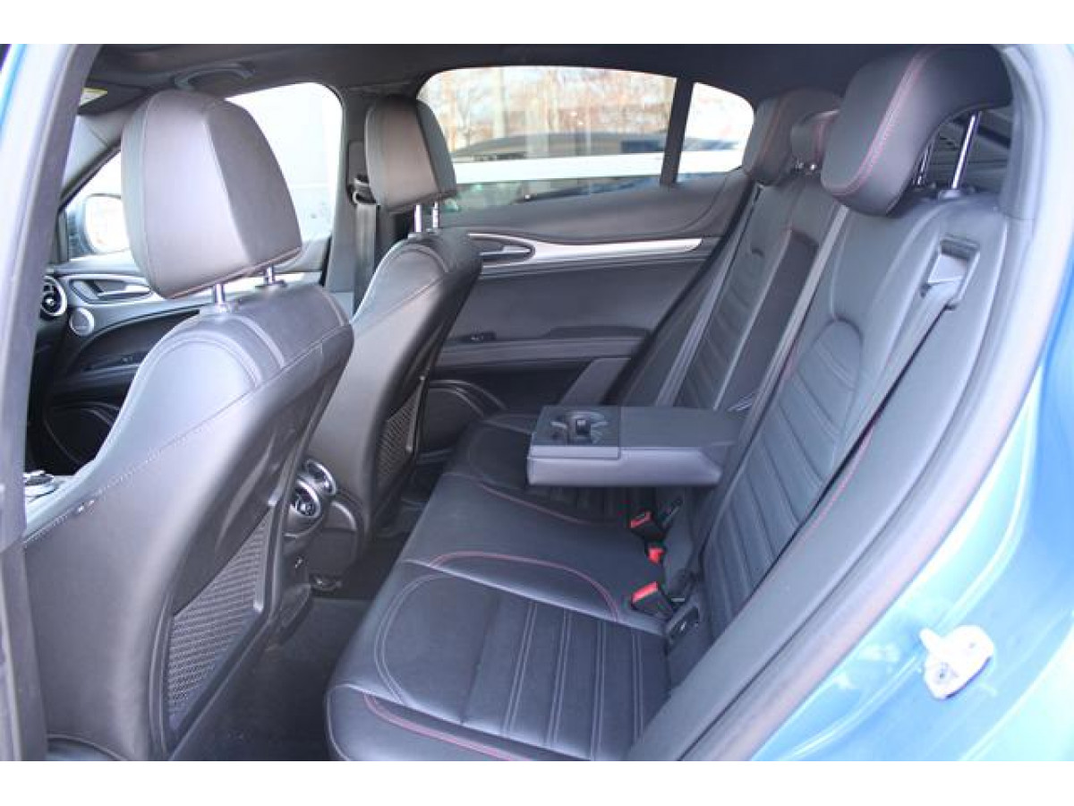 Alfa Romeo Stelvio 2.0 Competizione 