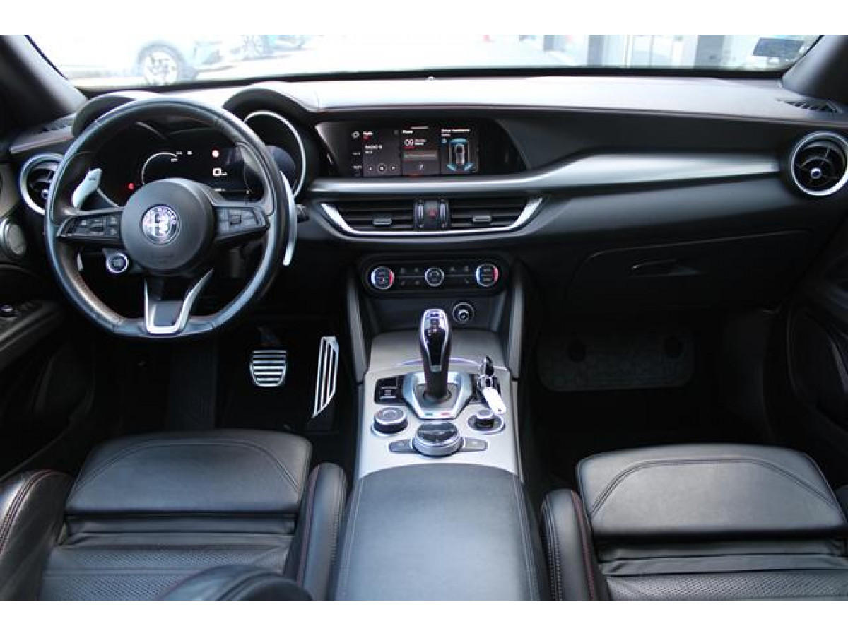 Alfa Romeo Stelvio 2.0 Competizione 