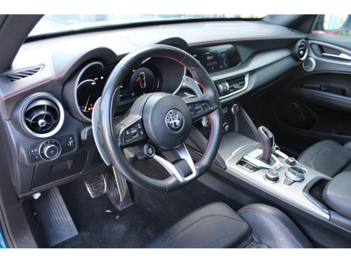 Alfa Romeo Stelvio 2.0 Competizione 