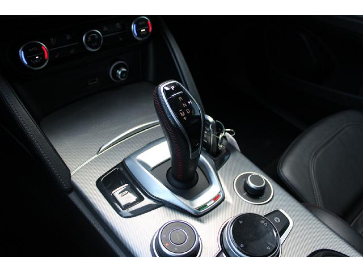 Alfa Romeo Stelvio 2.0 Competizione 