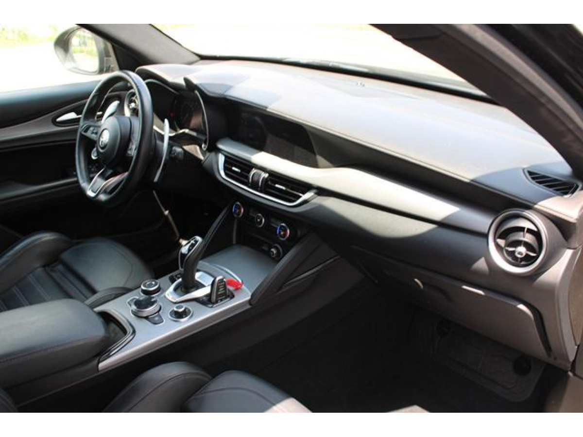 Alfa Romeo Stelvio 2.0 VELOCE Q4 AUT 