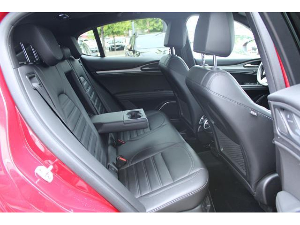 Alfa Romeo Stelvio 2.0 VELOCE AUT 