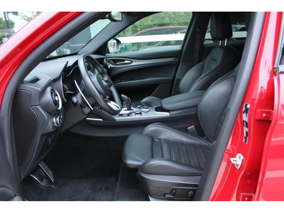 Alfa Romeo Stelvio 2.0 VELOCE AUT 
