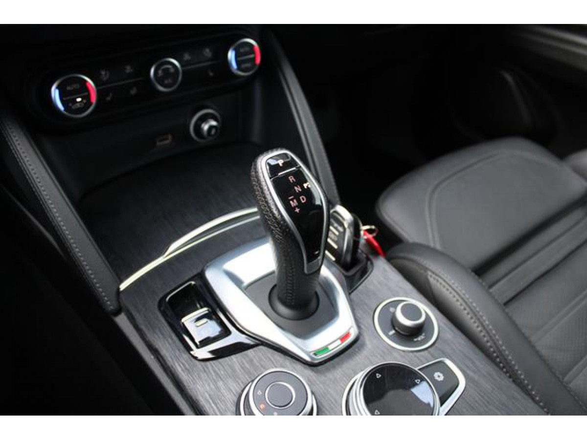 Alfa Romeo Stelvio 2.0 SPRINT Q4 AUT 