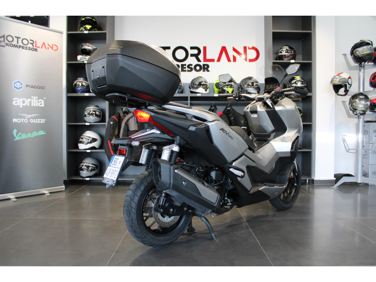 Honda ADV 350 