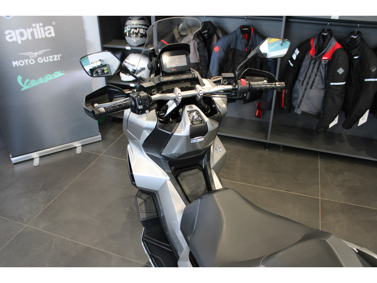 Honda ADV 350 