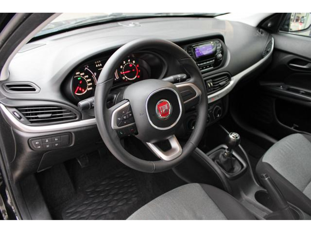Fiat Tipo 1.4 Easy 