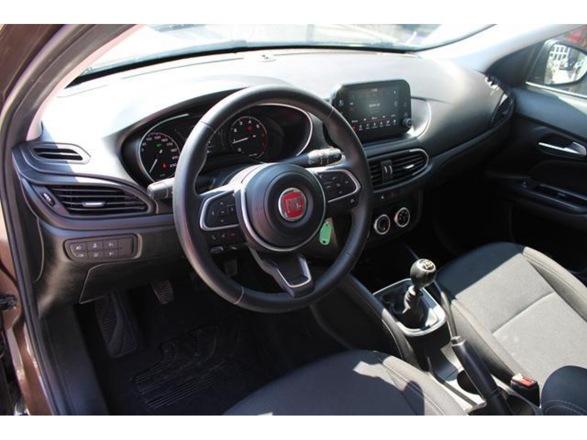 Fiat Tipo 1.4 MPI LOUNGE 