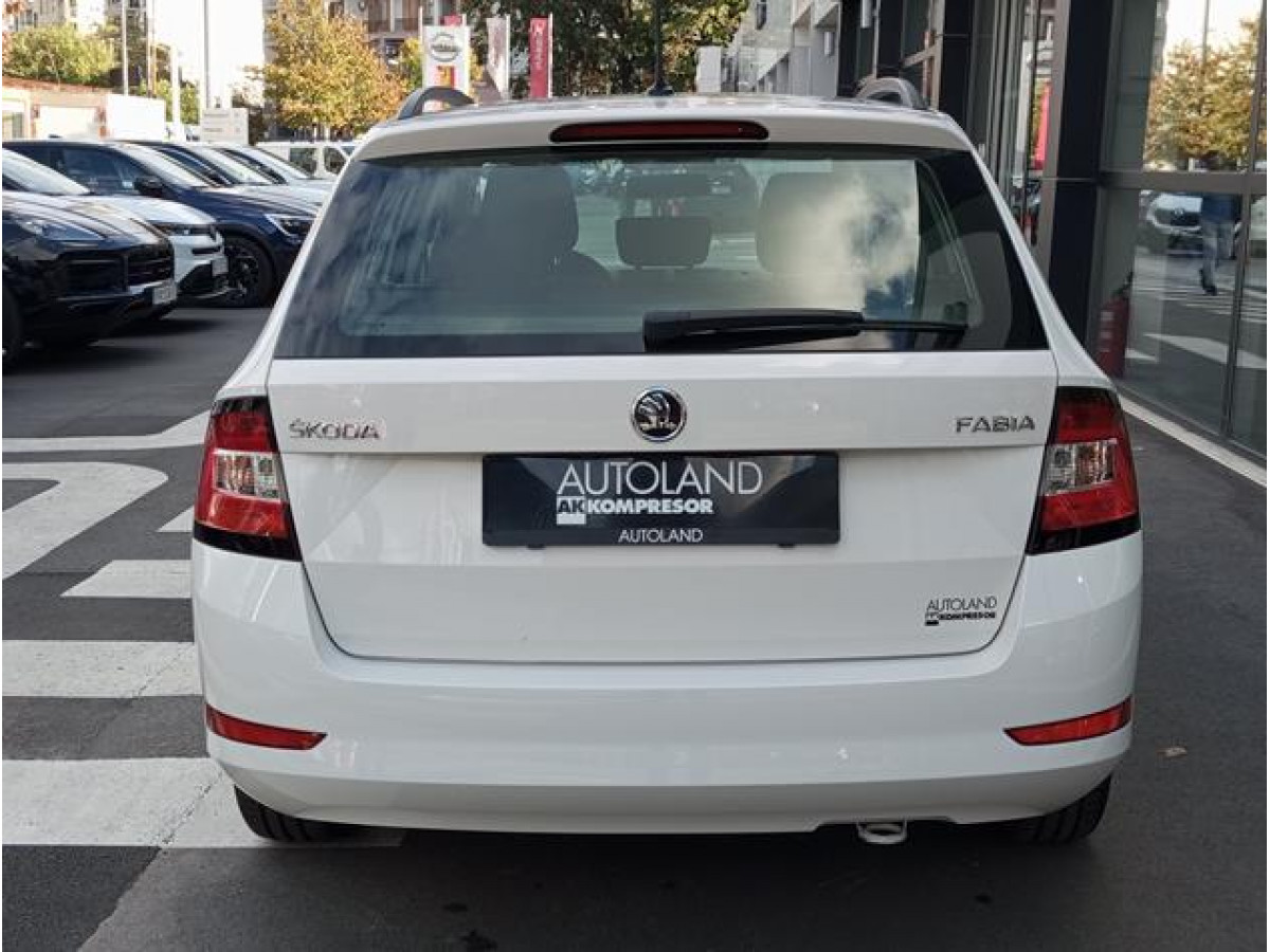 Škoda Fabia 1.0 TSI Ambition