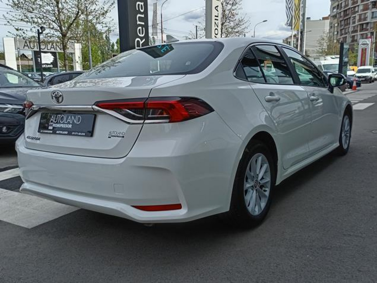 Toyota Corolla 1.5 Luna AUT
