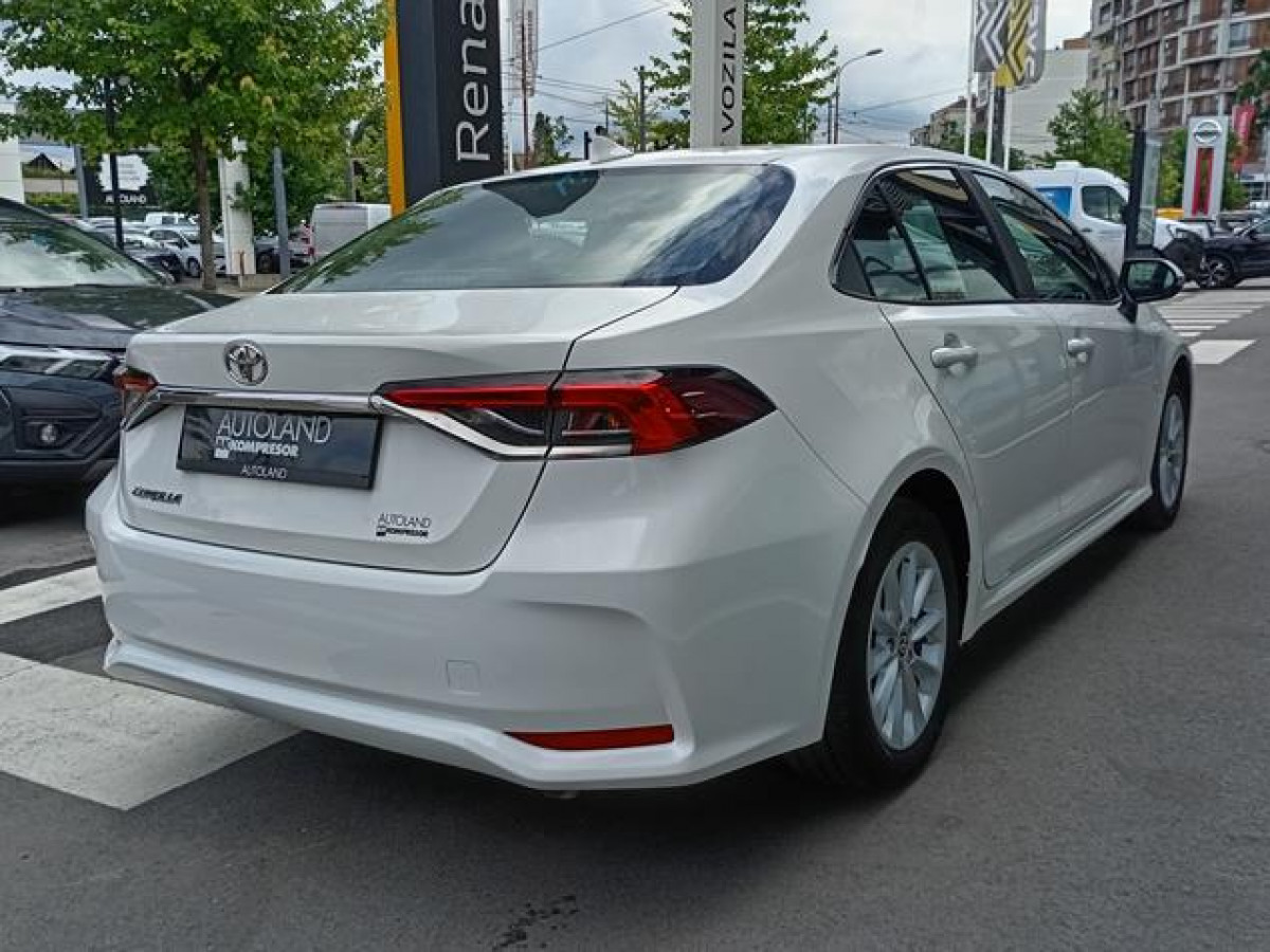 Toyota Corolla 1.5 Luna