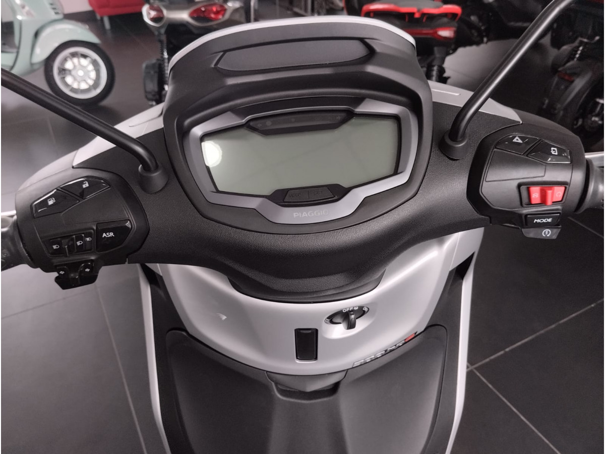 Piaggio Beverly 300