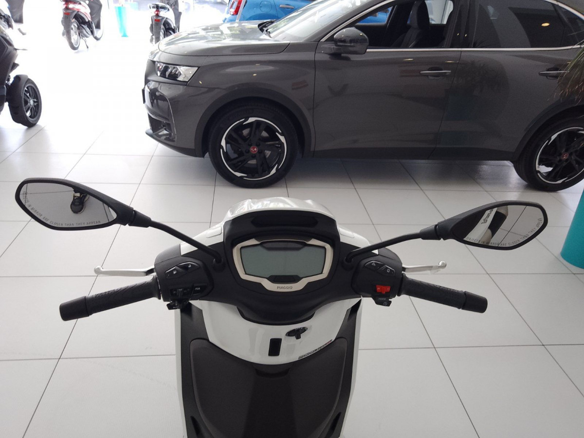 Piaggio Beverly 300