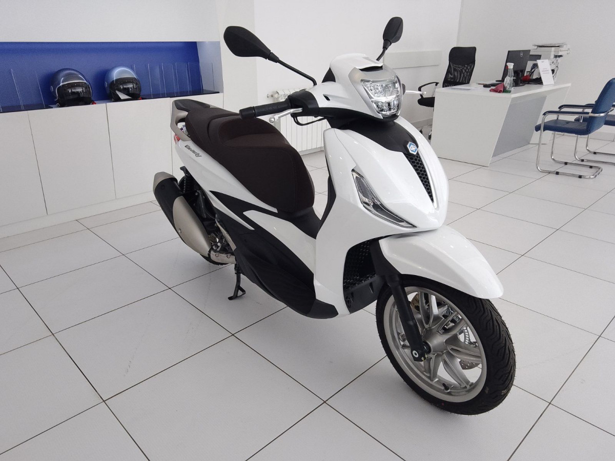 Piaggio Beverly 300