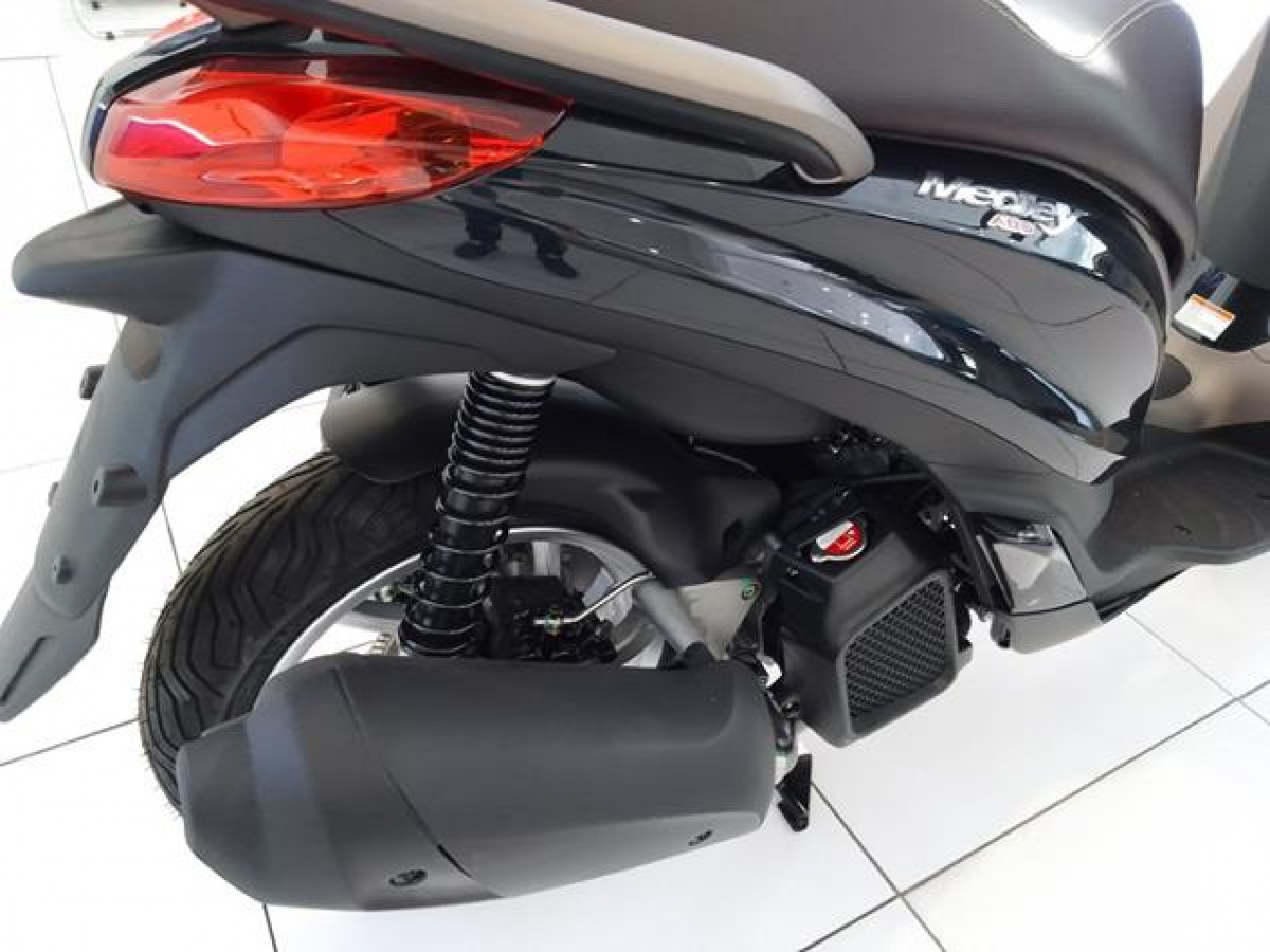 Piaggio MP3 300 Sport 