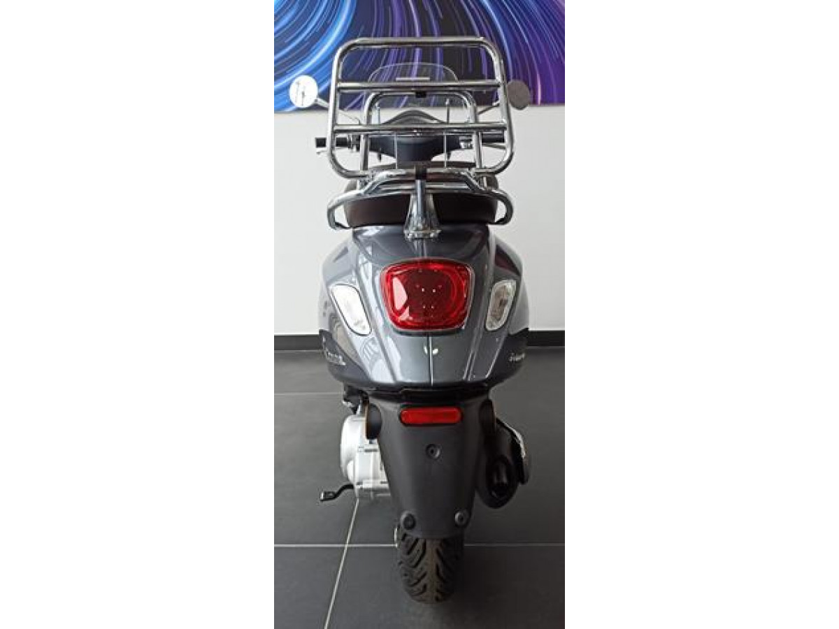 Vespa Primavera 50 Touring
