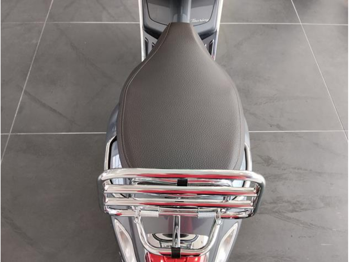 Vespa Primavera 50 Touring
