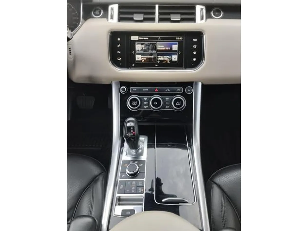 Land Rover Range Rover Sport 3.0 HSE AUT 4WD 