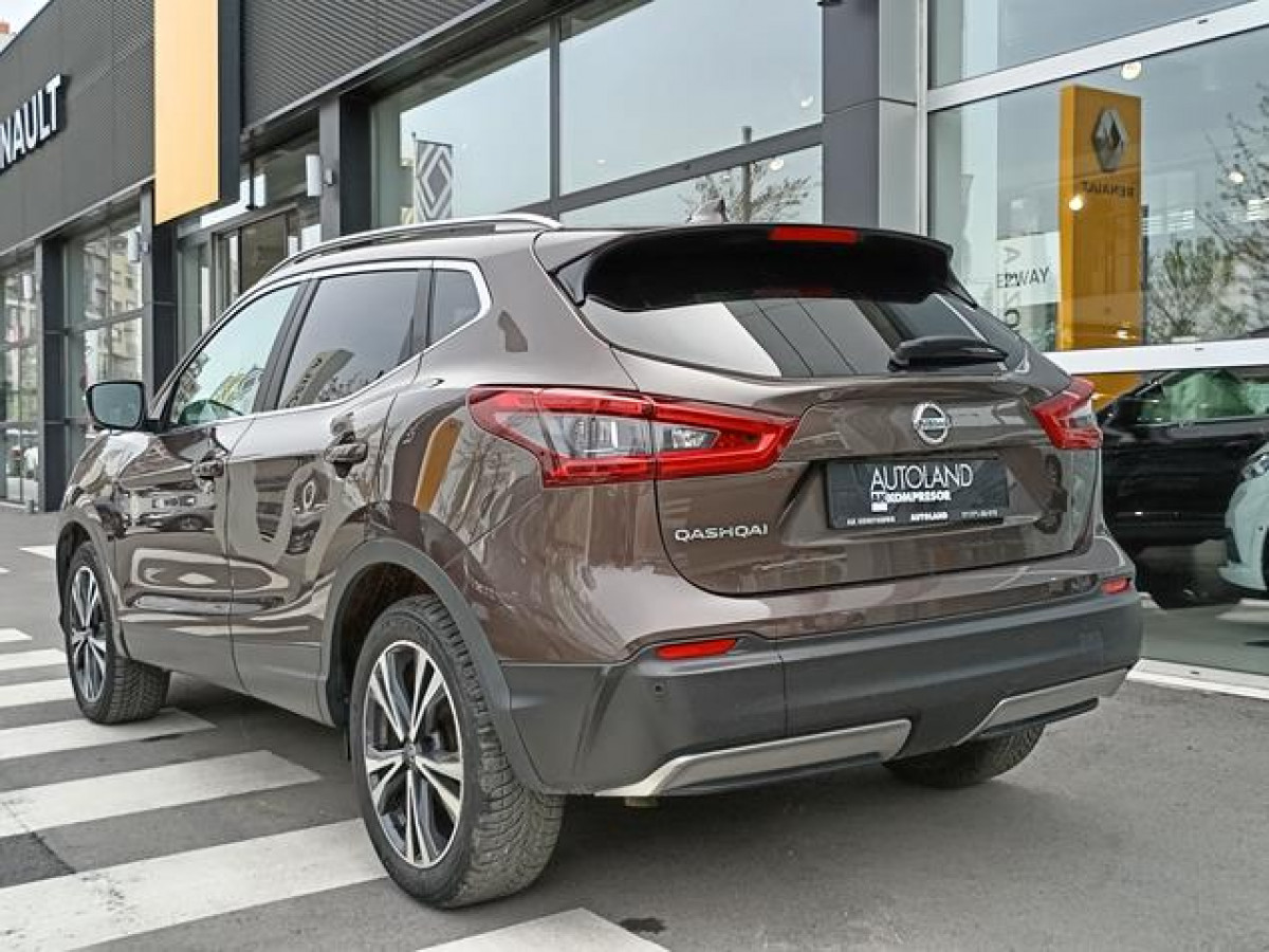 Nissan Qashqai 1.6 dCi N-Connecta Plus AUT