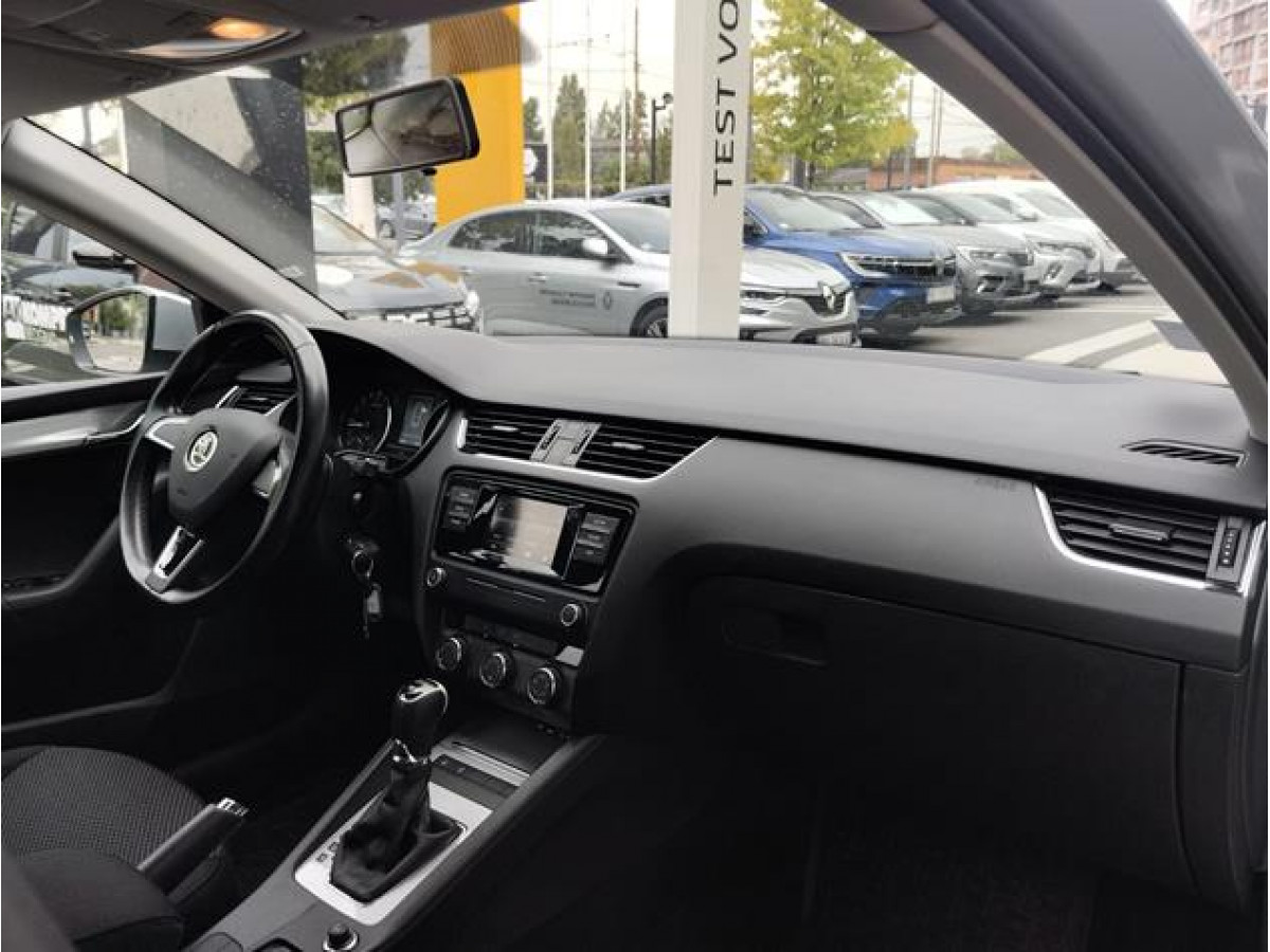 Škoda Octavia 1.6 TDI Ambition DSG