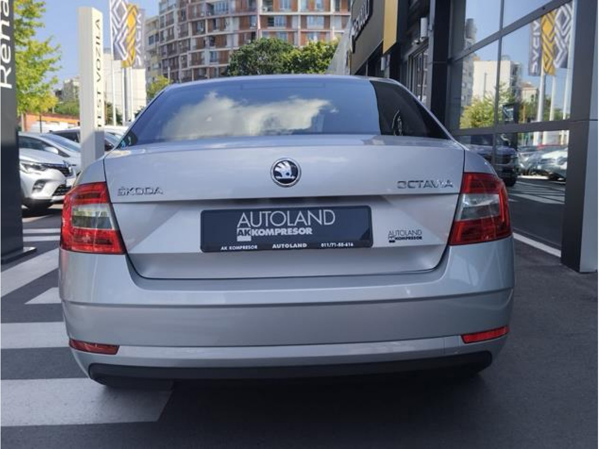 Škoda Octavia 1.6 TDI Ambition