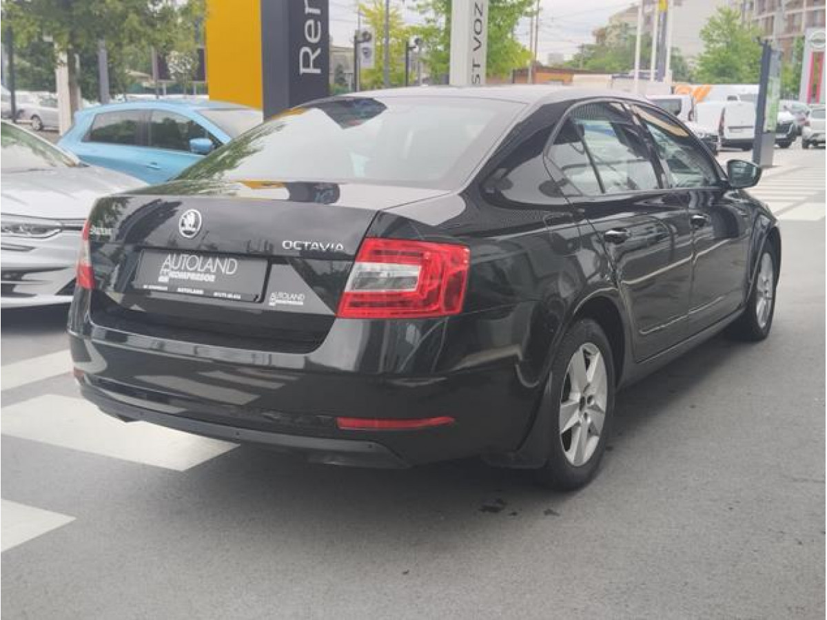 Škoda Octavia 1.6 TDI Ambition DSG