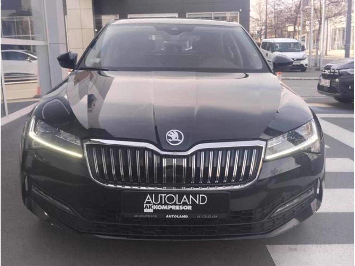 Škoda Superb 2.0 TDI Ambition DSG