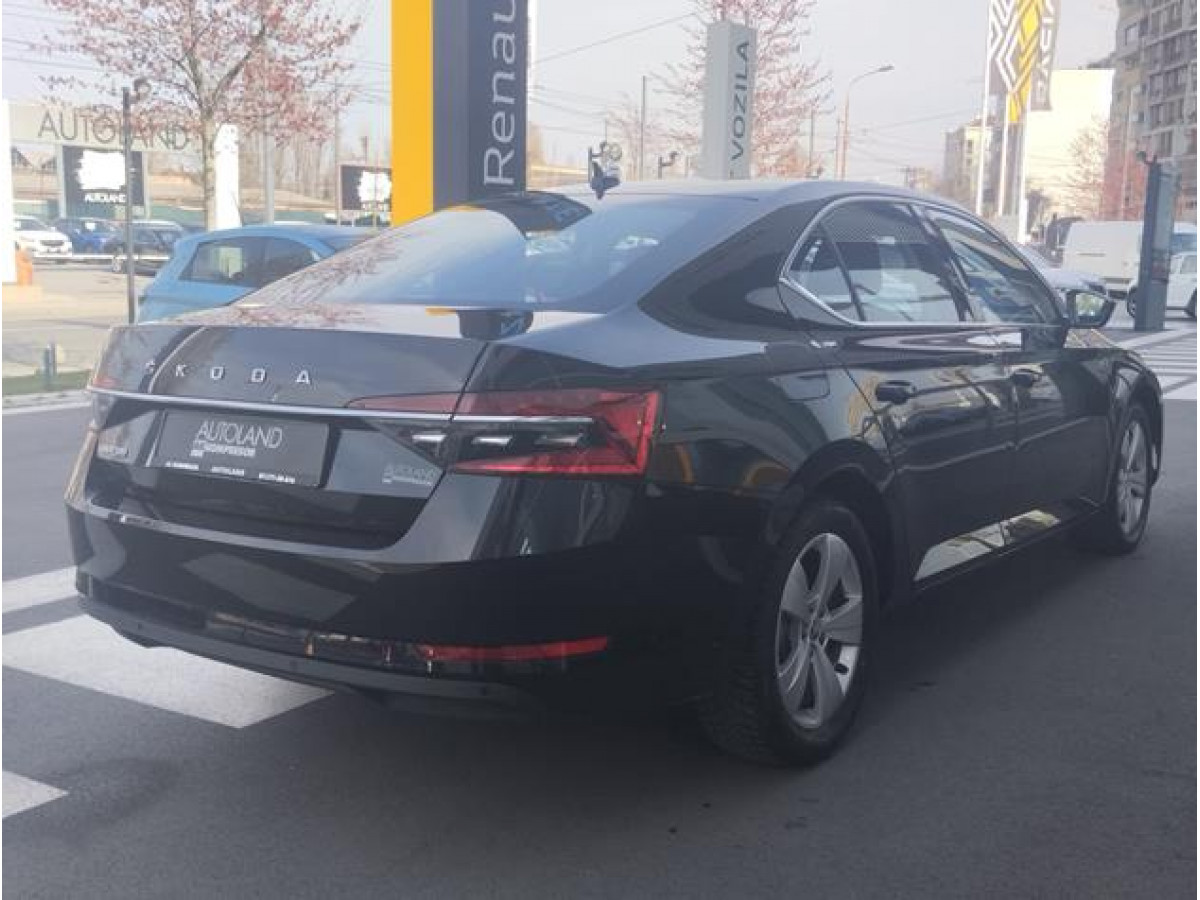 Škoda Superb 2.0 TDI Ambition DSG