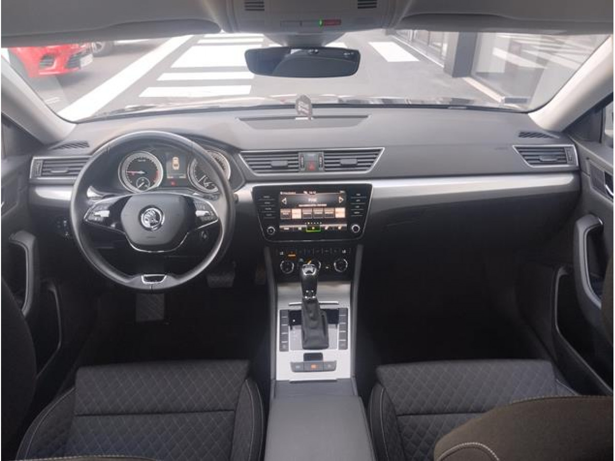 Škoda Superb 2.0 TDI Ambition DSG