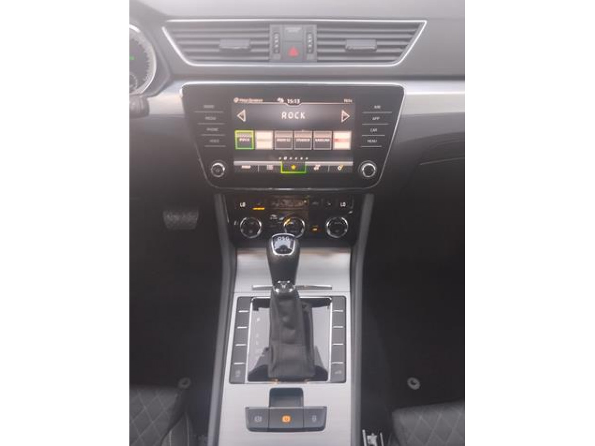 Škoda Superb 2.0 TDI Ambition DSG
