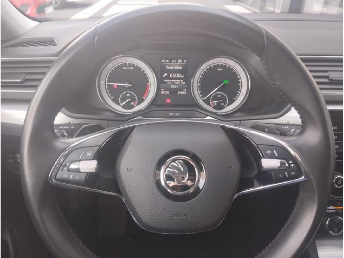Škoda Superb 2.0 TDI Ambition DSG