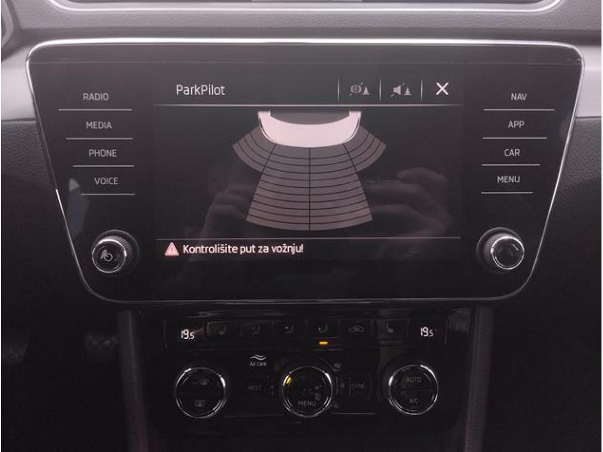 Škoda Superb 2.0 TDI Ambition